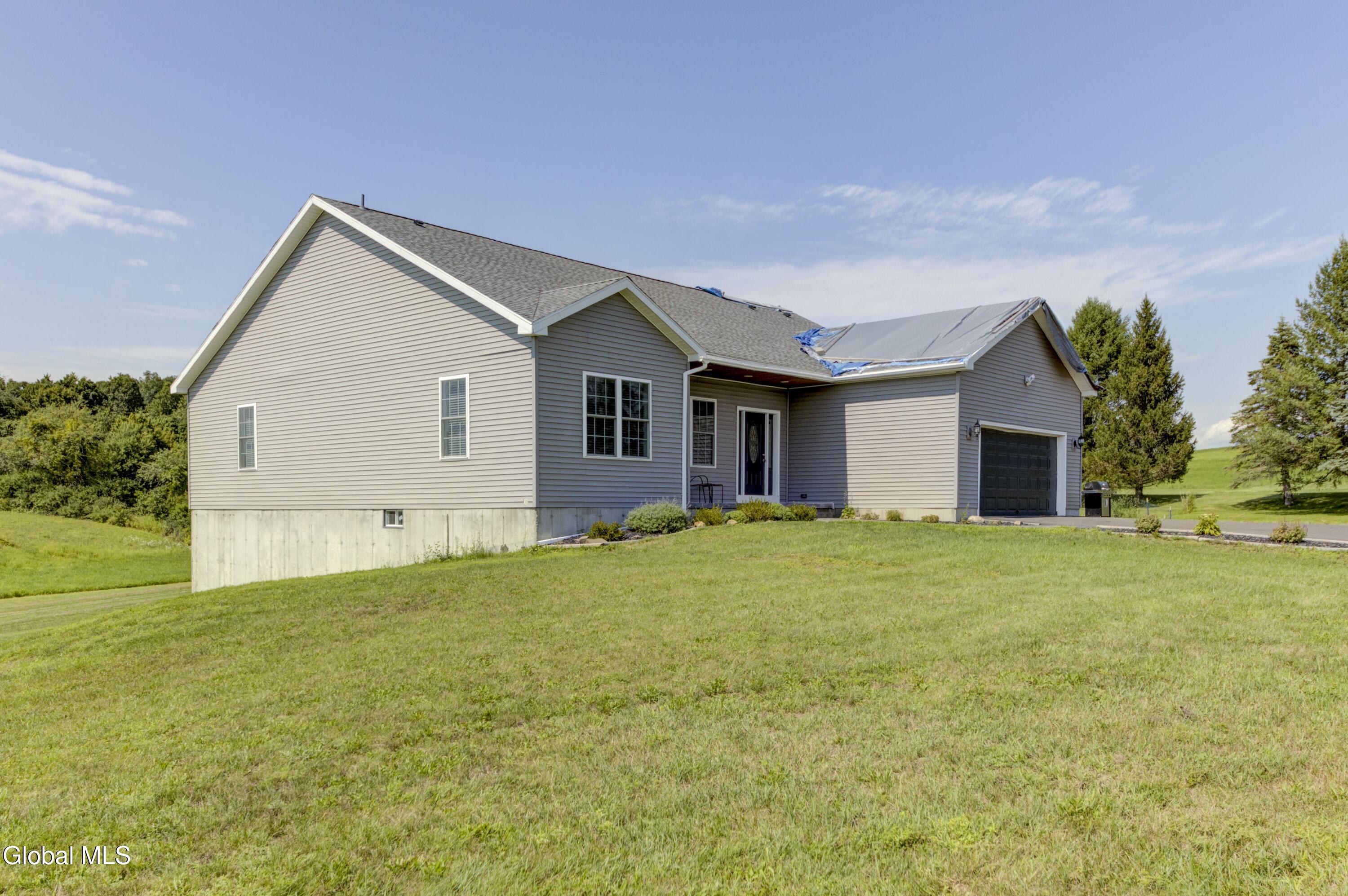 285 Hayes Road Schaghticoke NY 12154