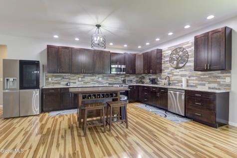 285 Hayes Road Schaghticoke NY 12154