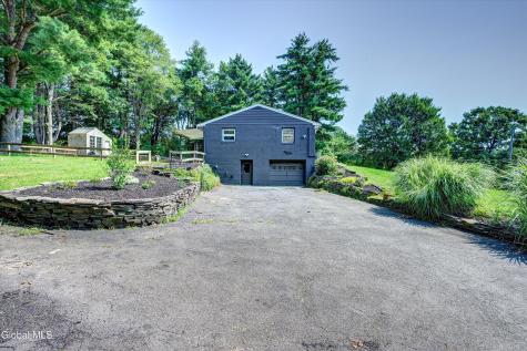 13 Woodridge Road Wynantskill NY 12198