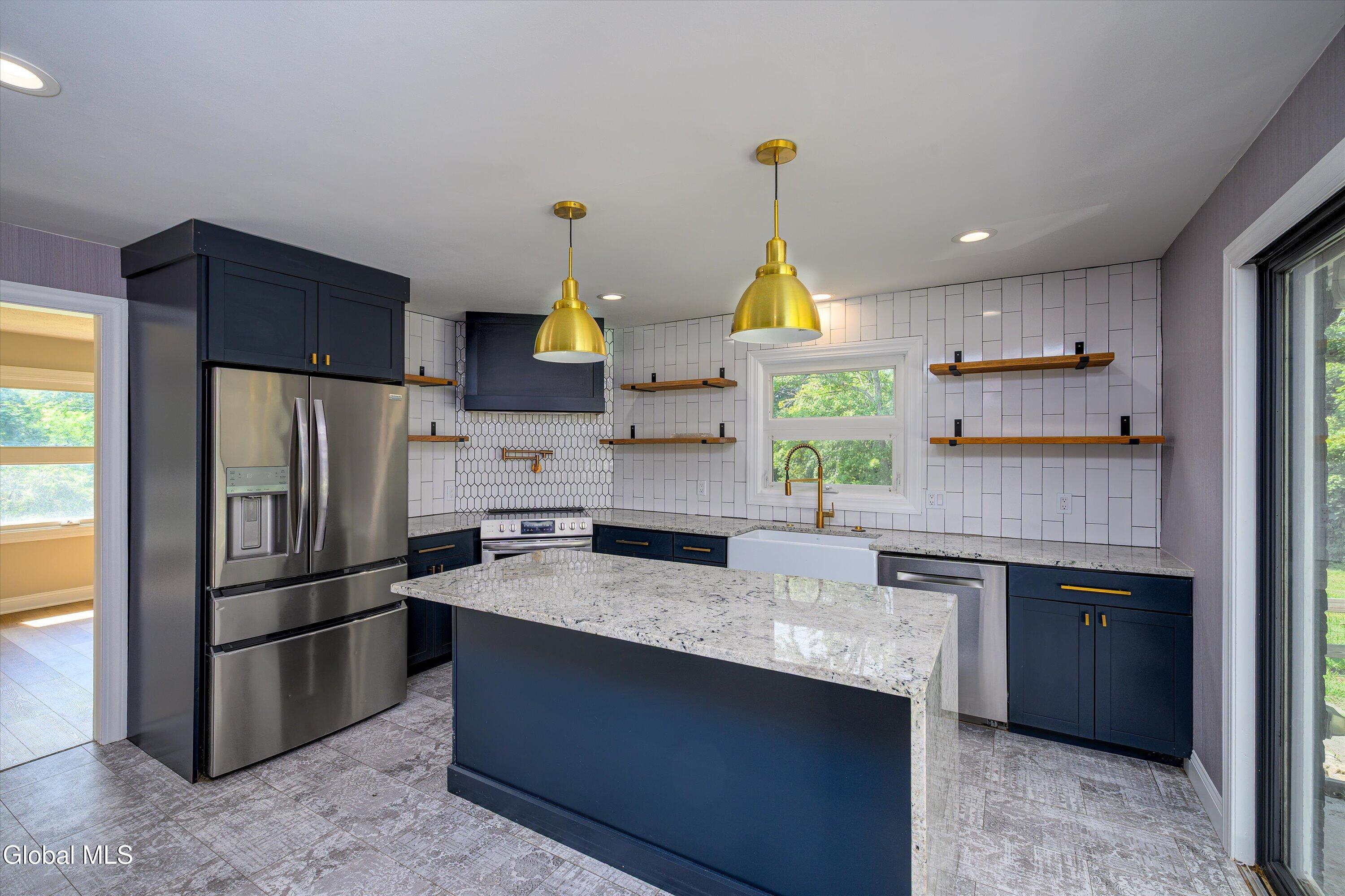 13 Woodridge Road Wynantskill NY 12198