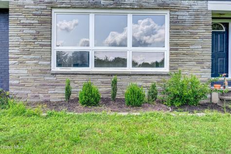 13 Woodridge Road Wynantskill NY 12198