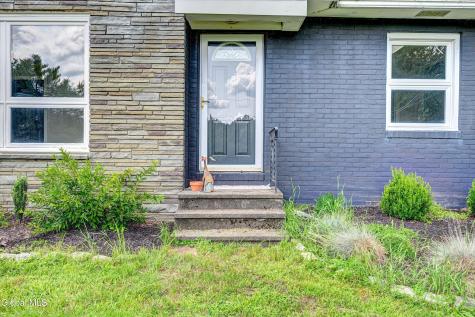 13 Woodridge Road Wynantskill NY 12198