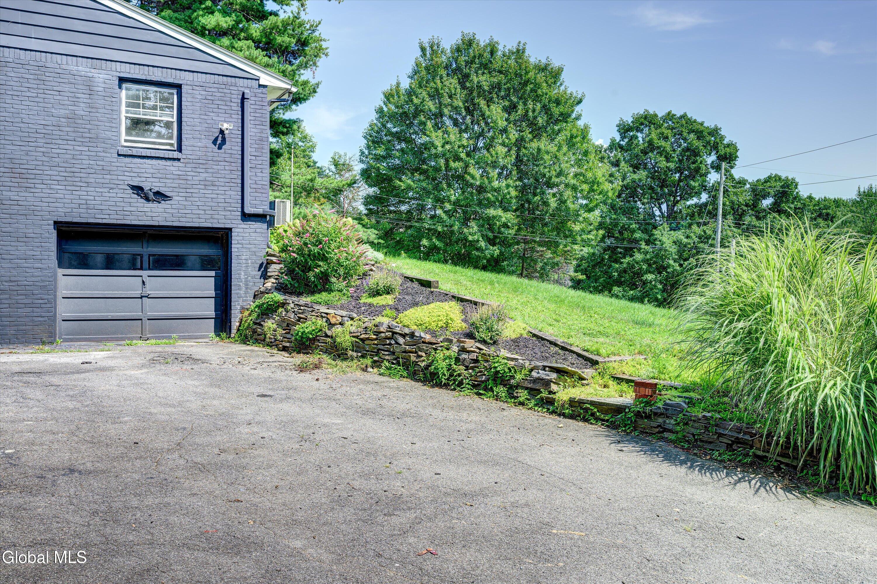 13 Woodridge Road Wynantskill NY 12198