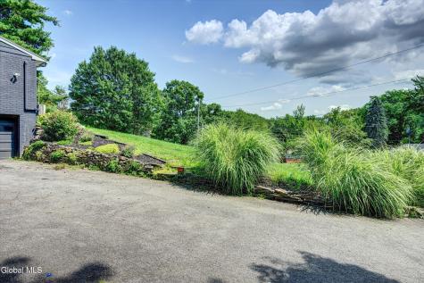 13 Woodridge Road Wynantskill NY 12198
