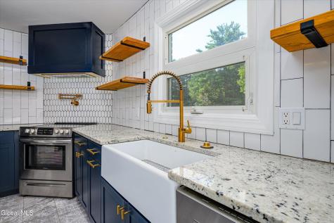 13 Woodridge Road Wynantskill NY 12198