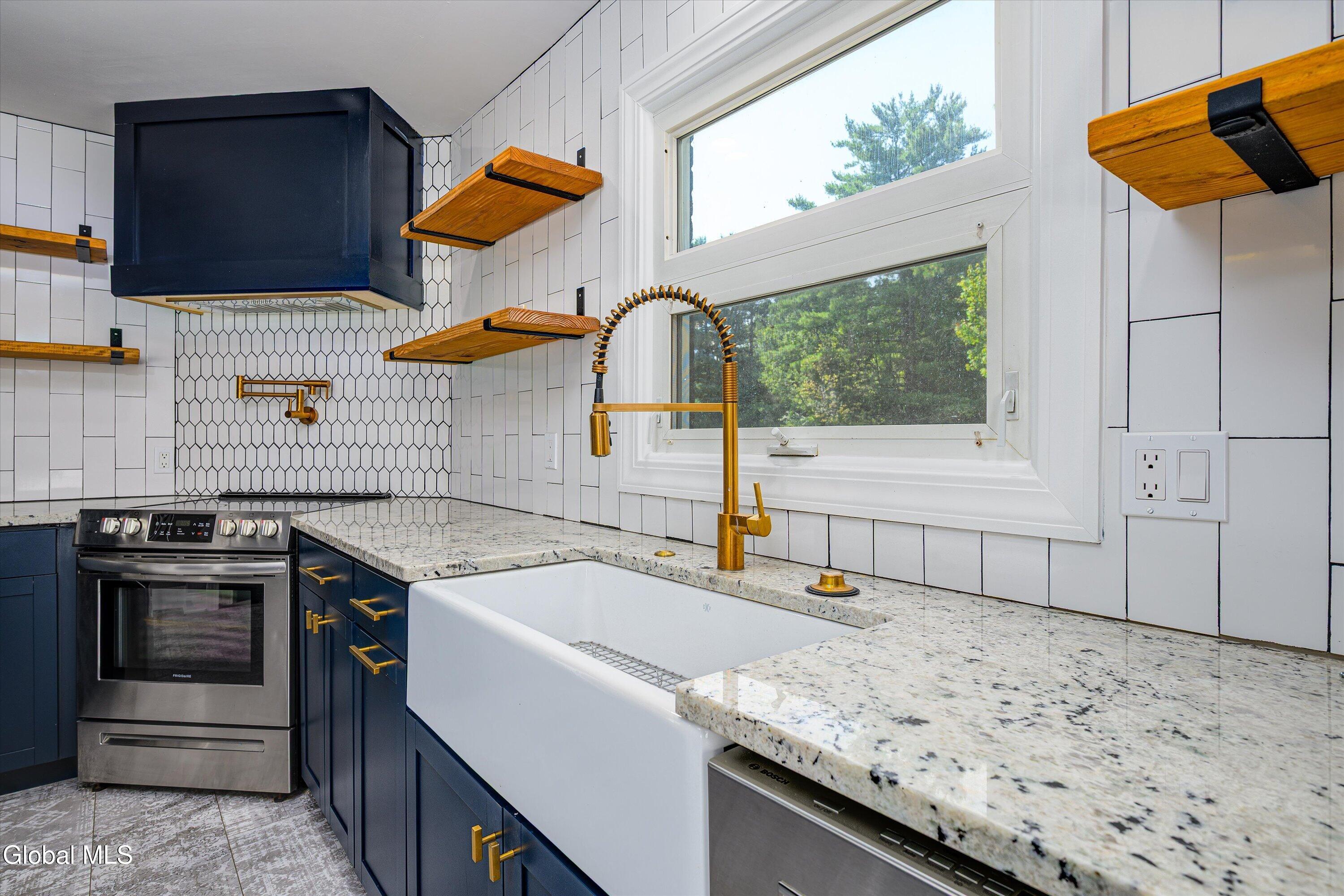 13 Woodridge Road Wynantskill NY 12198