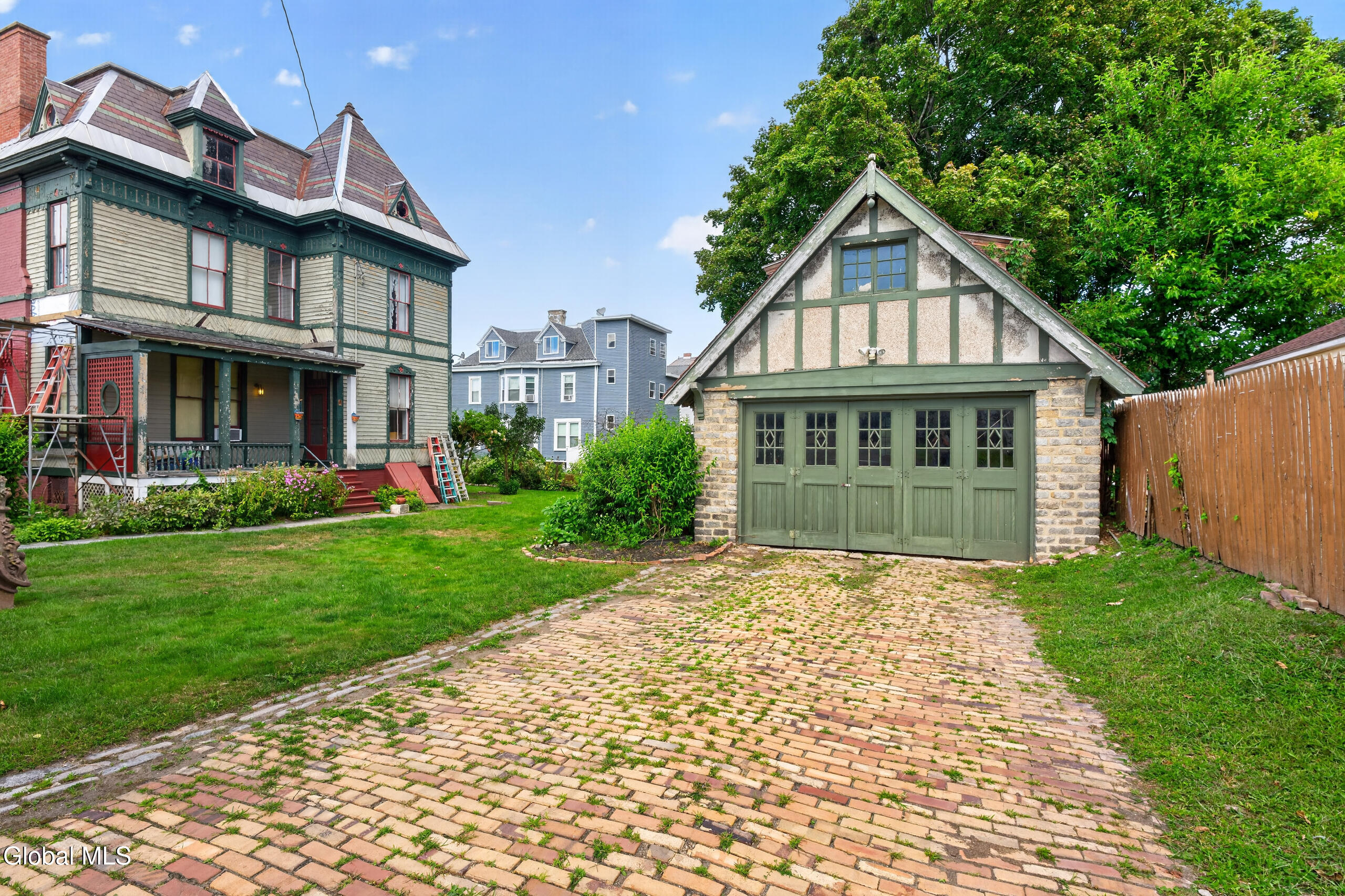 824 2nd Avenue Troy NY 12182