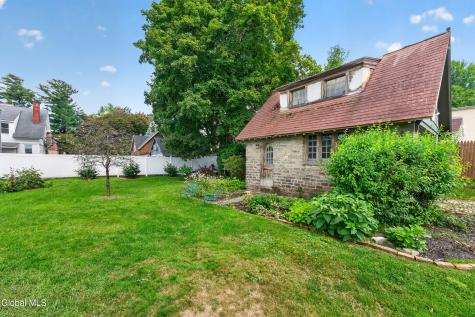 824 2nd Avenue Troy NY 12182