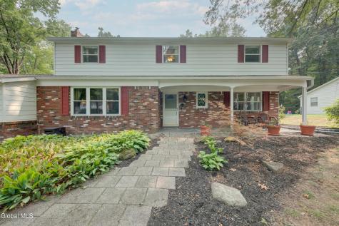 38 Shadow Wood Way Ballston Lake NY 12019