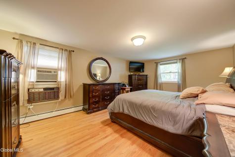 38 Shadow Wood Way Ballston Lake NY 12019