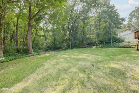 38 Shadow Wood Way Ballston Lake NY 12019