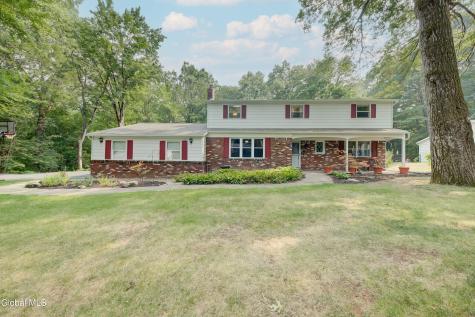 38 Shadow Wood Way Ballston Lake NY 12019