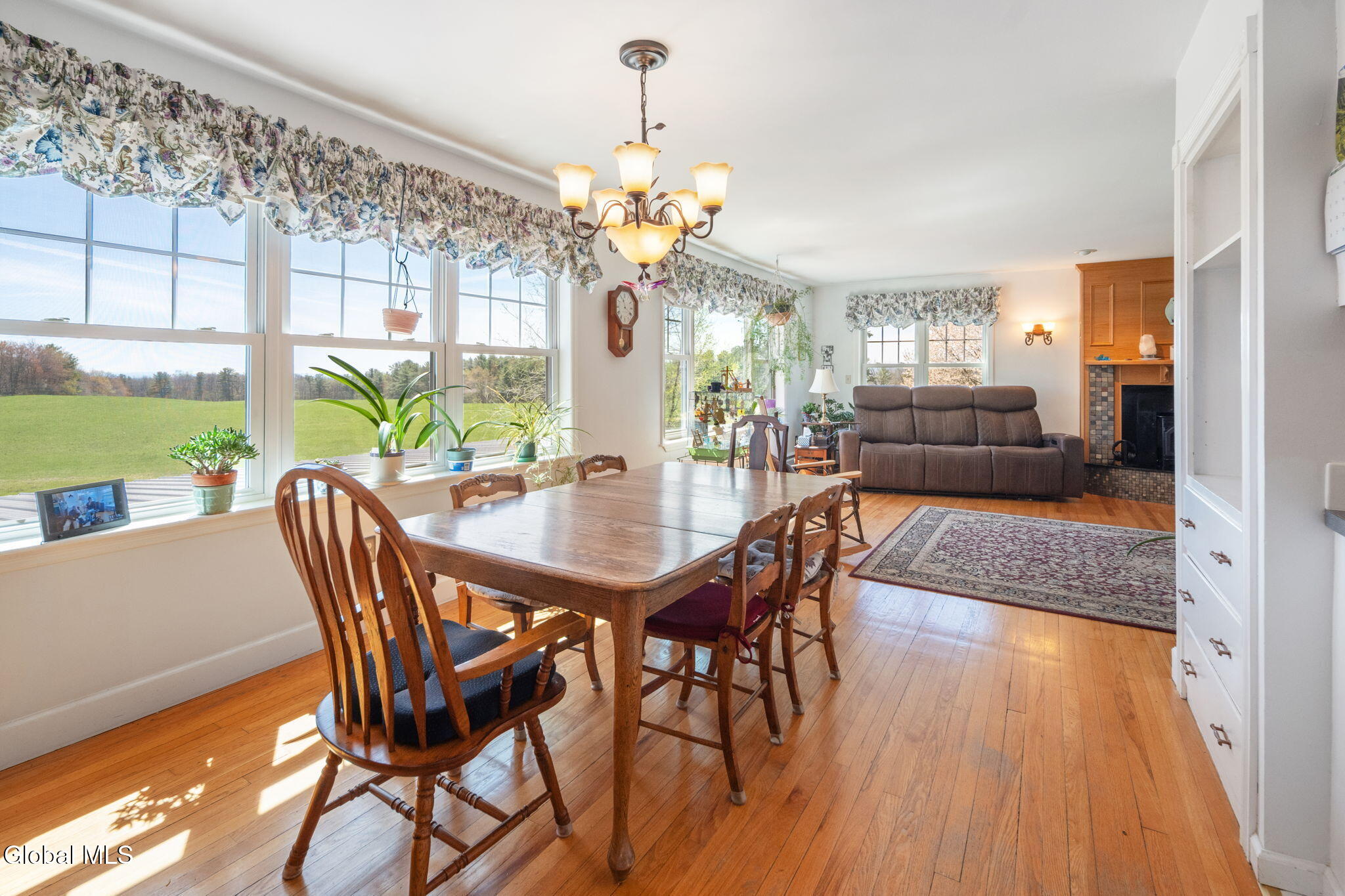 377 Pangburn Road Schenectady NY 12306