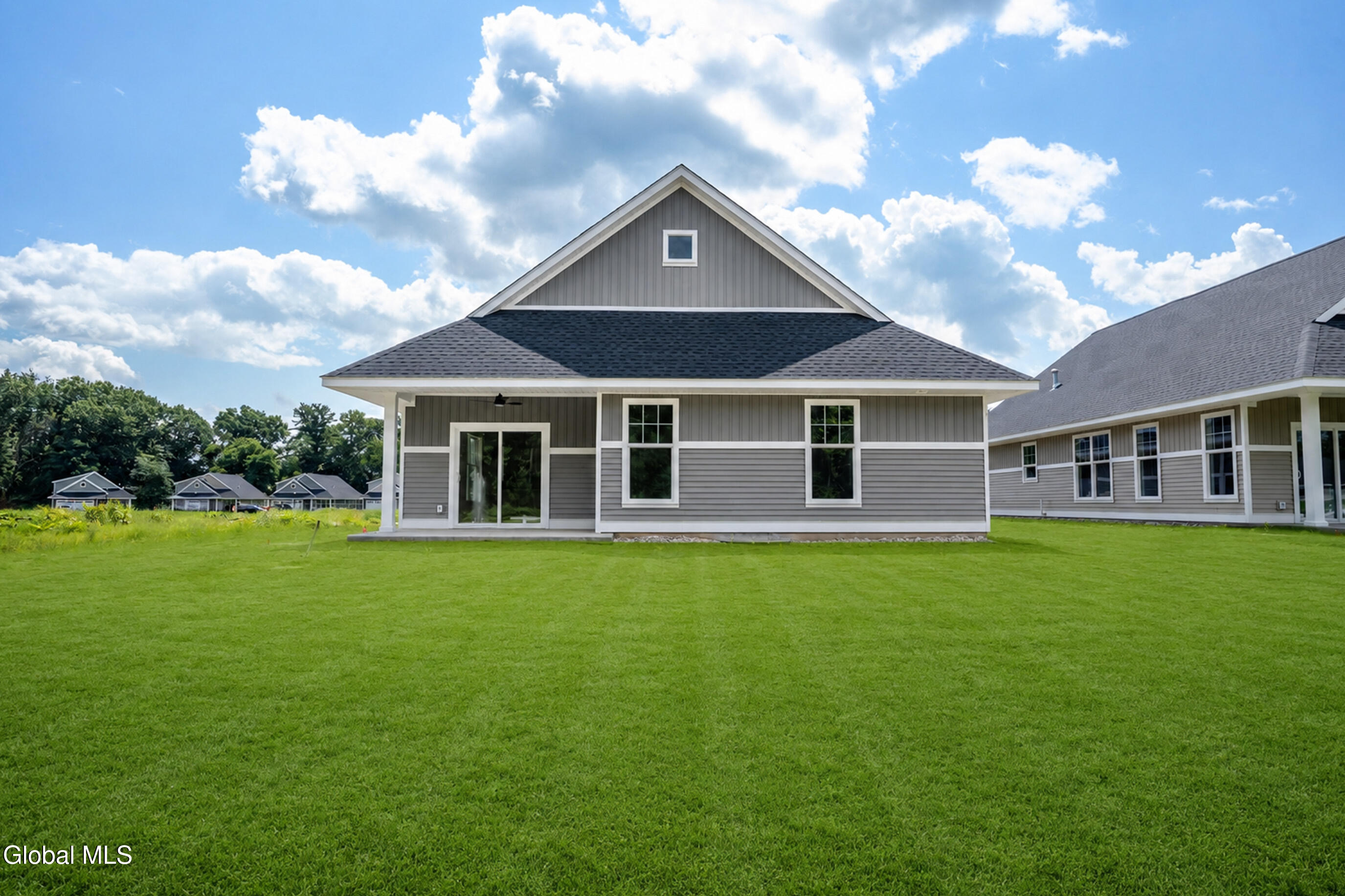 48 Whispering Pines Way Schenectady NY 12306
