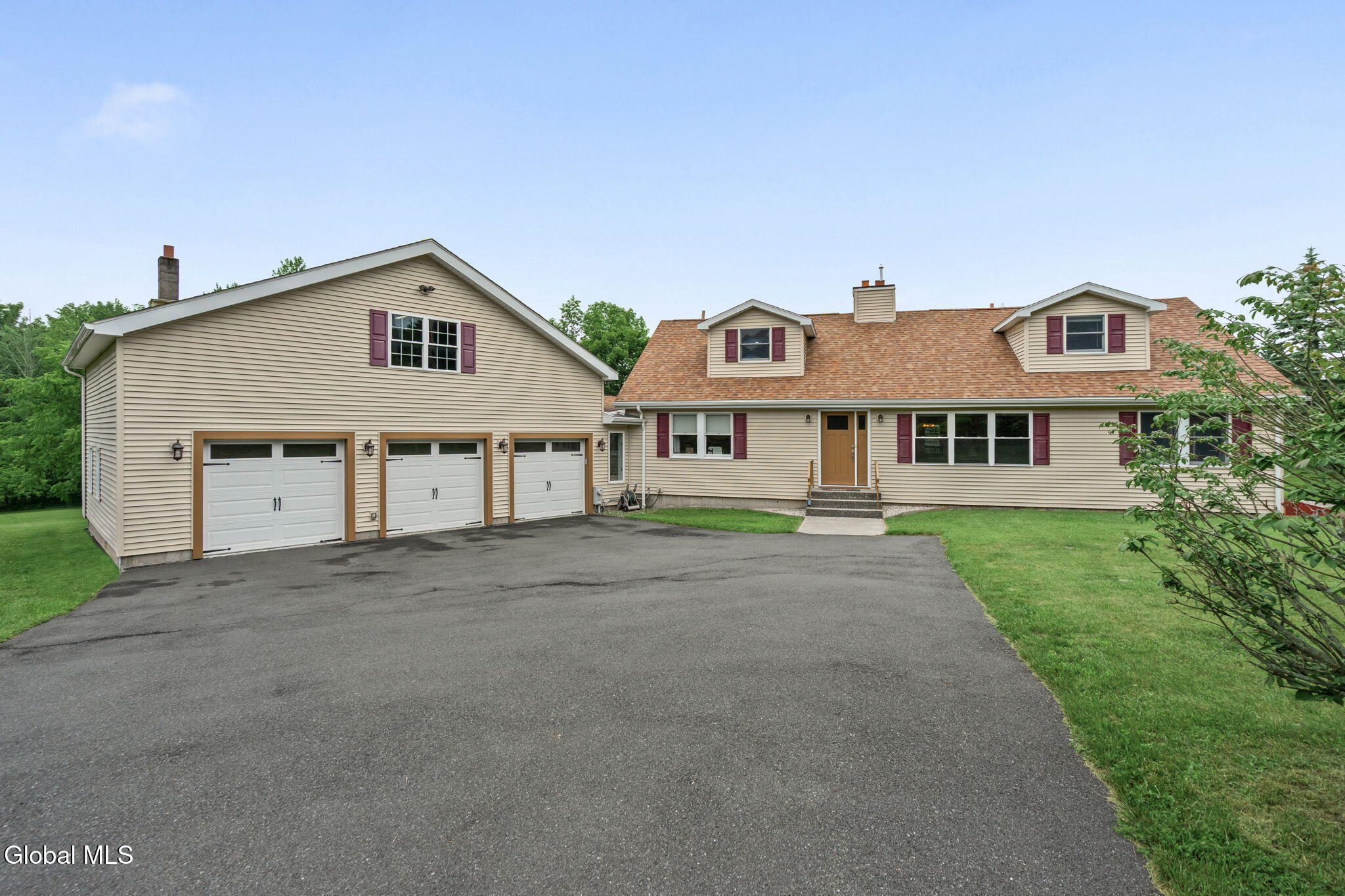 1567 Best Road Rensselaer NY 12144