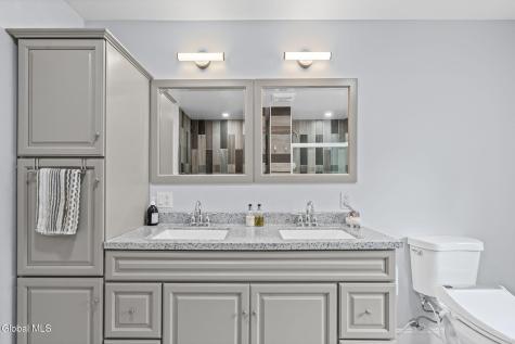 1567 Best Road Rensselaer NY 12144
