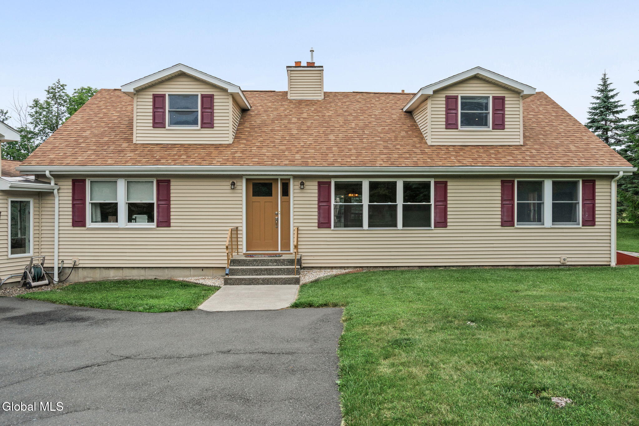 1567 Best Road Rensselaer NY 12144