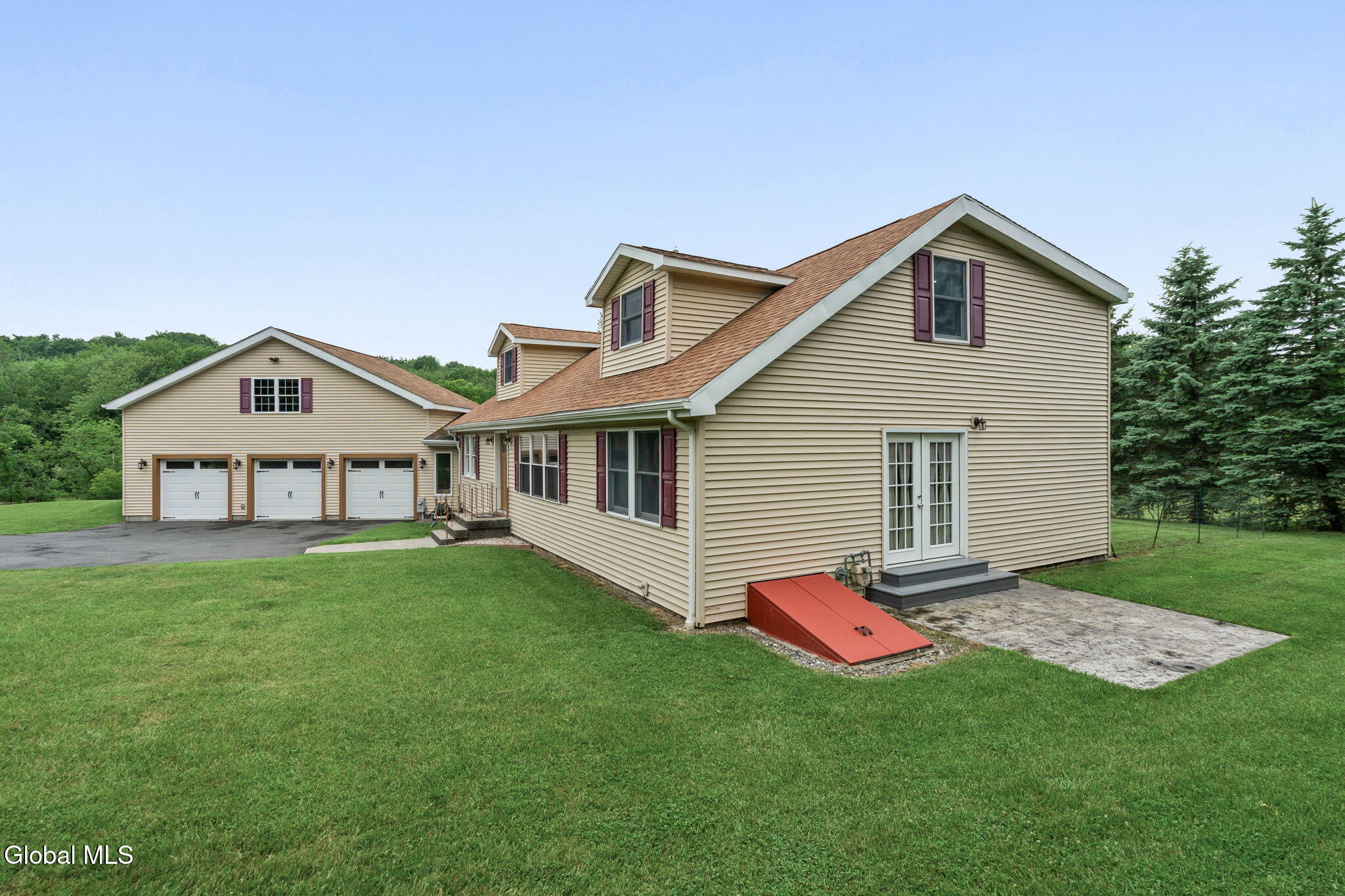 1567 Best Road Rensselaer NY 12144