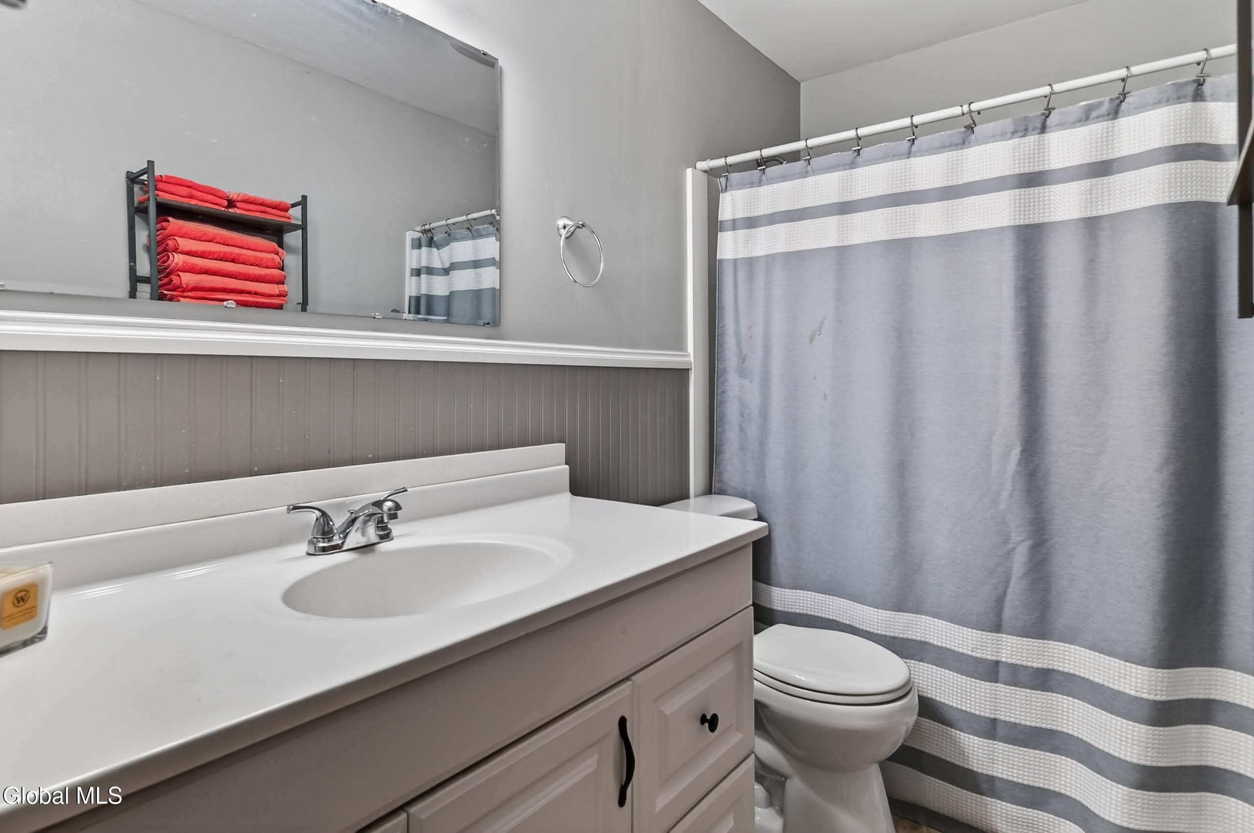 73 Bridle Path Albany NY 12205