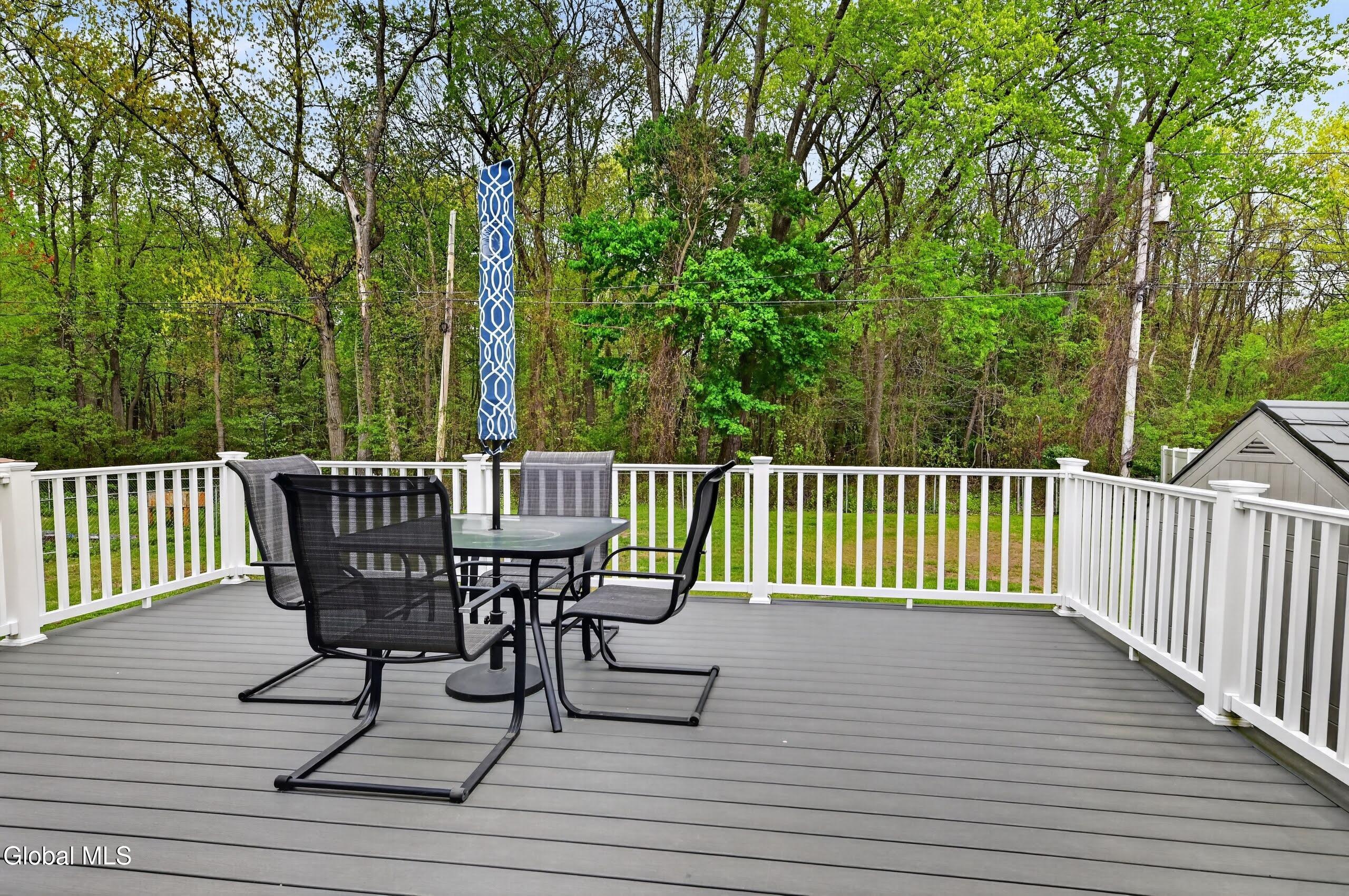 73 Bridle Path Albany NY 12205