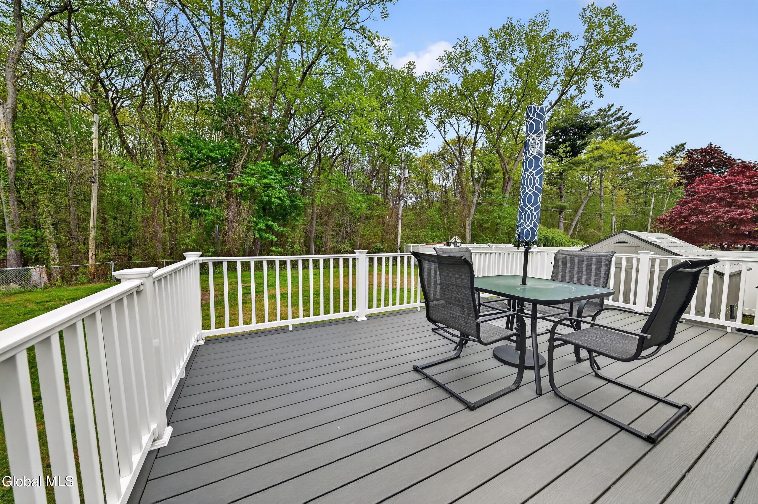 73 Bridle Path Albany NY 12205