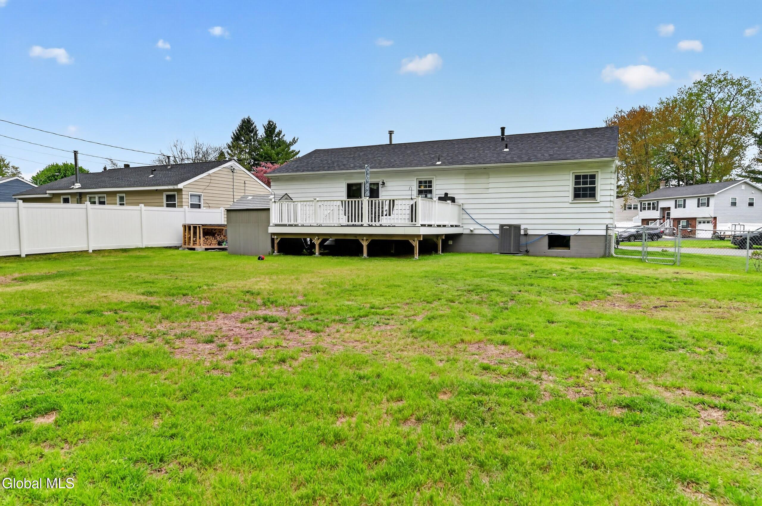 73 Bridle Path Albany NY 12205