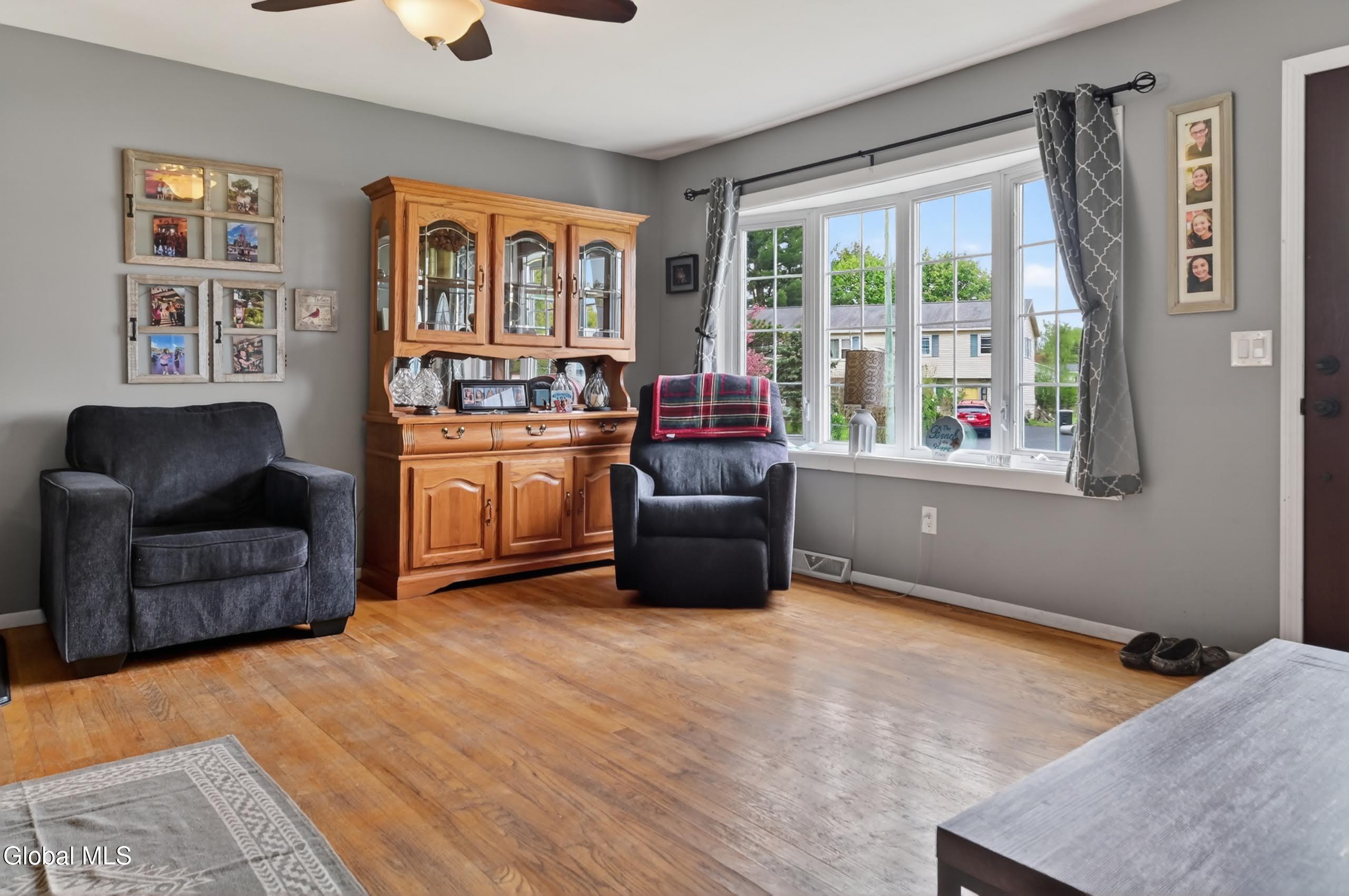 73 Bridle Path Albany NY 12205