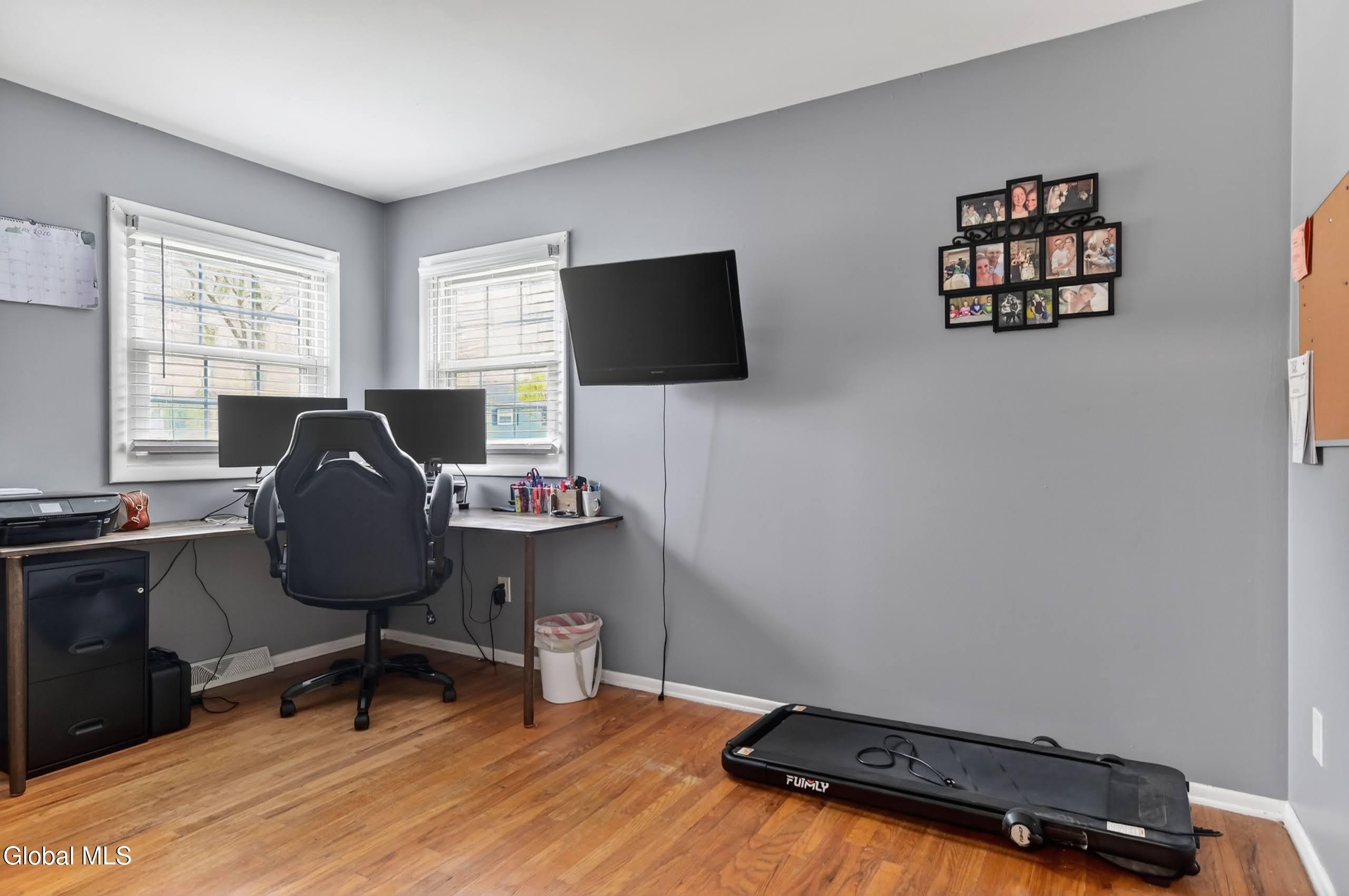 73 Bridle Path Albany NY 12205