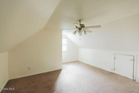 1844 Fiero Avenue Schenectady NY 12303