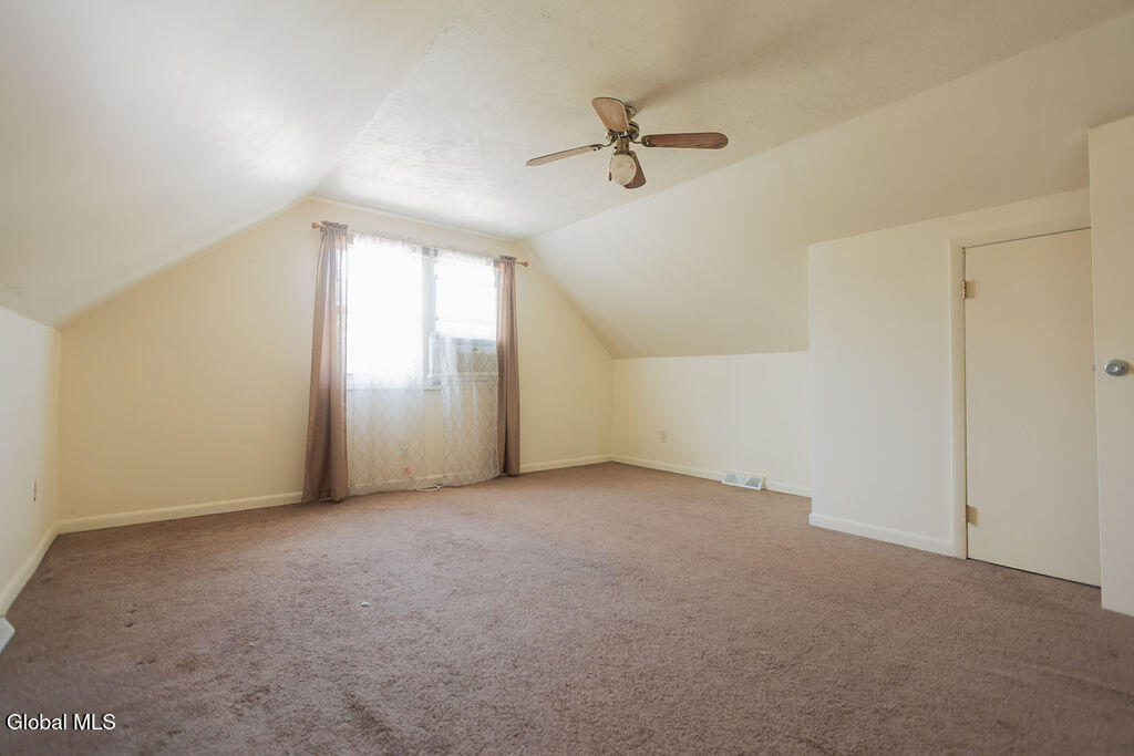 1844 Fiero Avenue Schenectady NY 12303