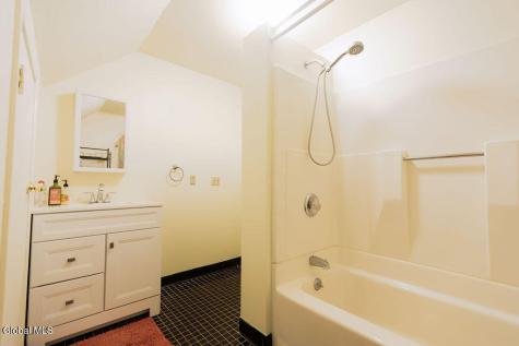 1844 Fiero Avenue Schenectady NY 12303