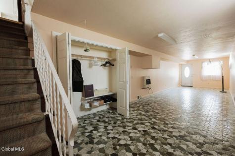 1844 Fiero Avenue Schenectady NY 12303