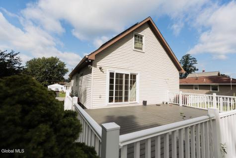 1844 Fiero Avenue Schenectady NY 12303