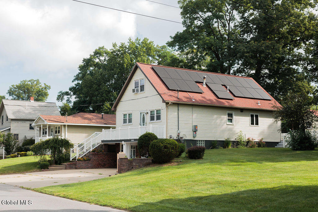 1844 Fiero Avenue Schenectady NY 12303