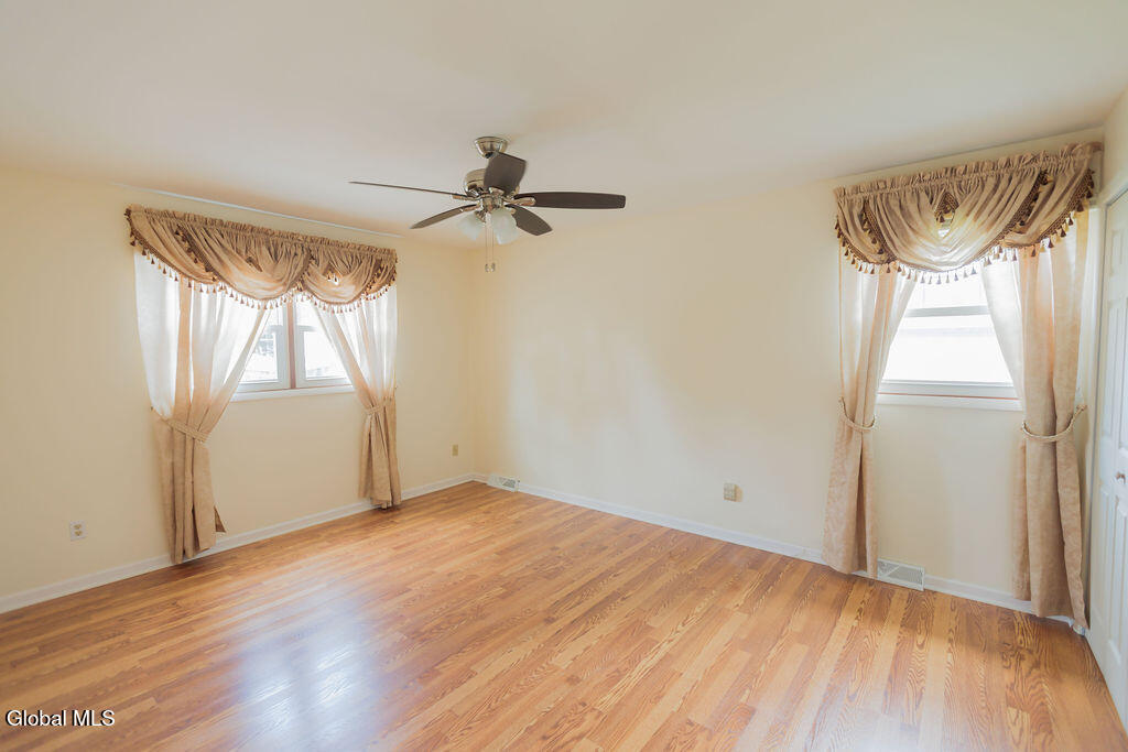 1844 Fiero Avenue Schenectady NY 12303