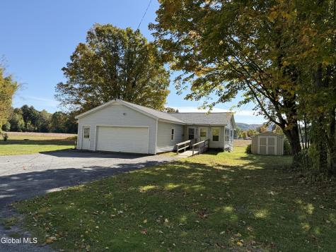 11 Hartman Loop Queensbury NY 12804