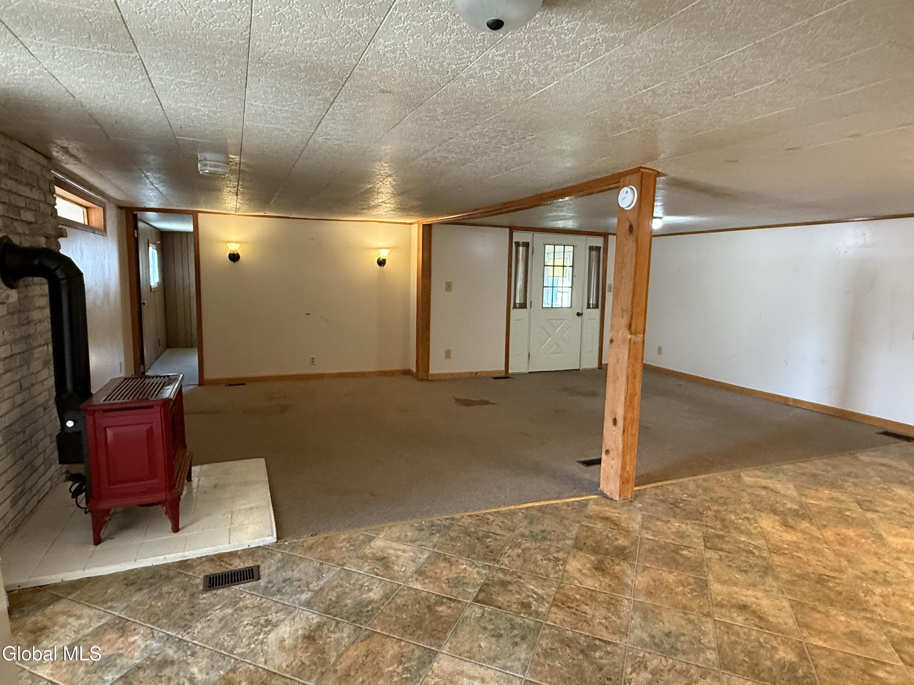 11 Hartman Loop Queensbury NY 12804