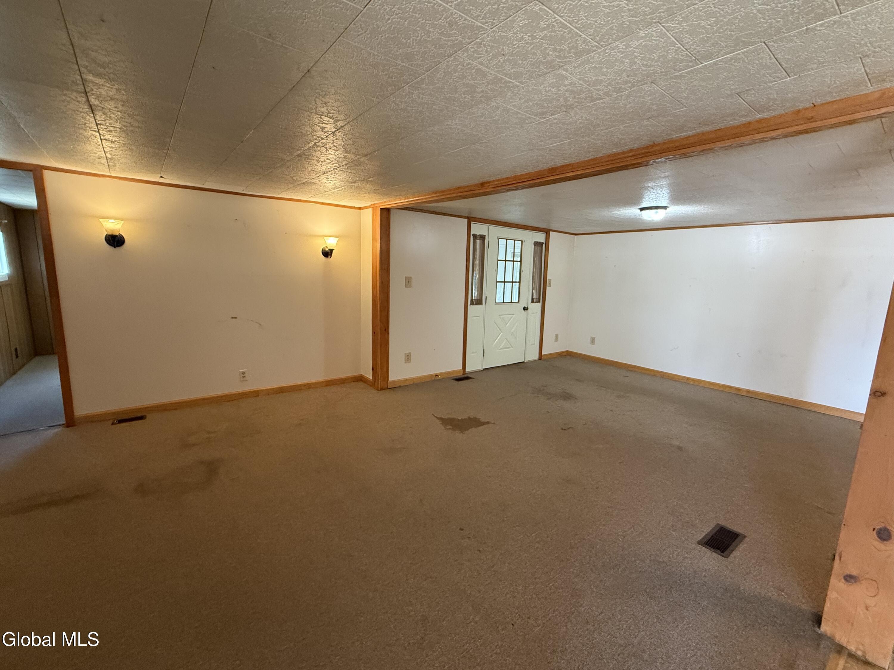 11 Hartman Loop Queensbury NY 12804