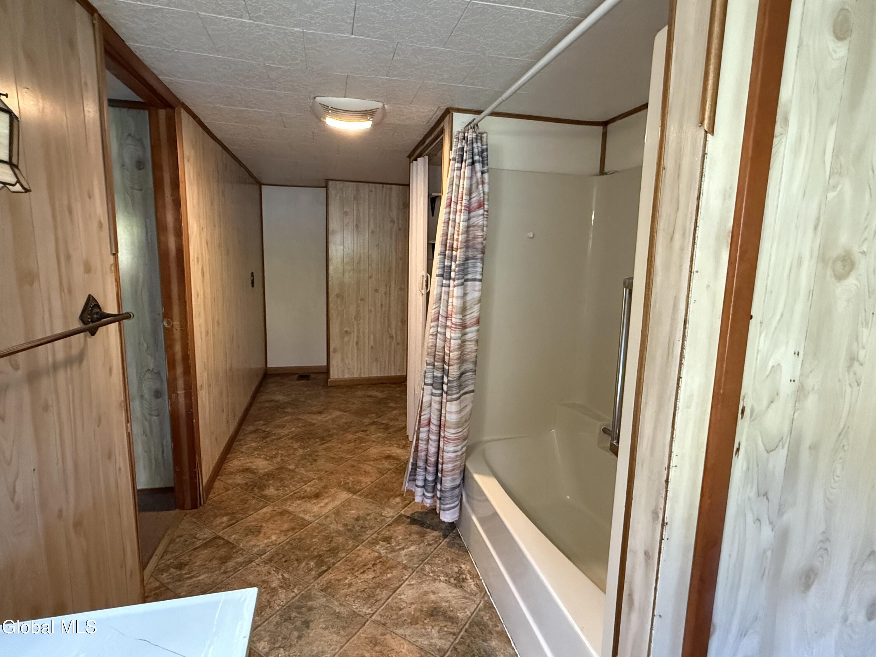 11 Hartman Loop Queensbury NY 12804