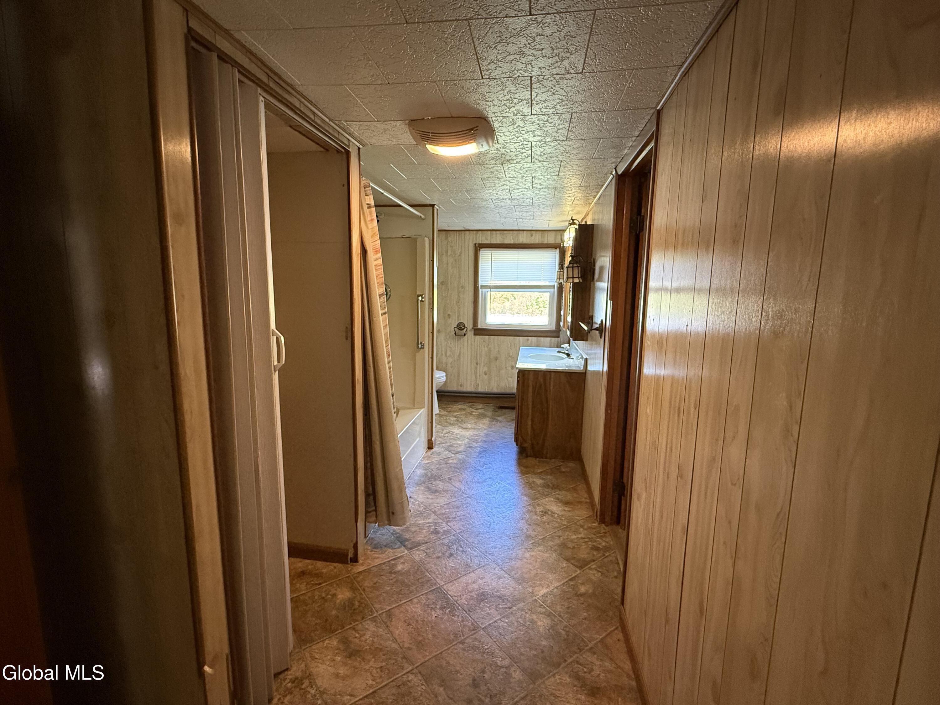 11 Hartman Loop Queensbury NY 12804
