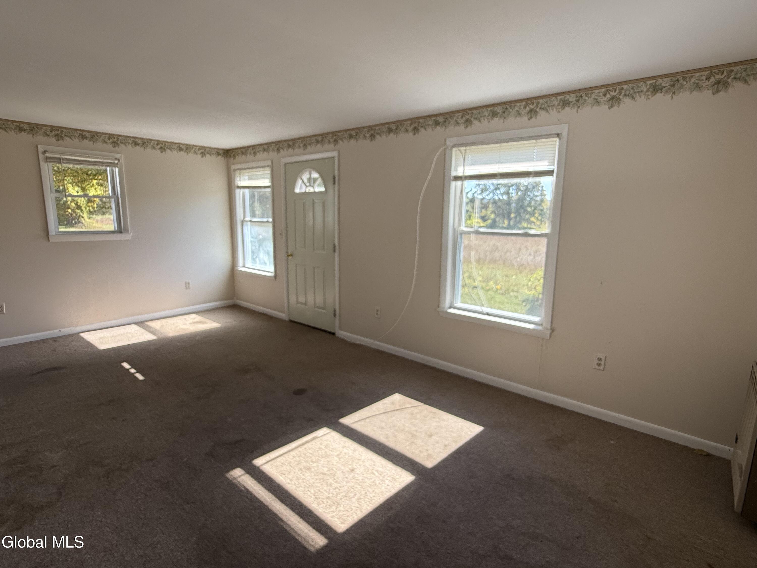 11 Hartman Loop Queensbury NY 12804