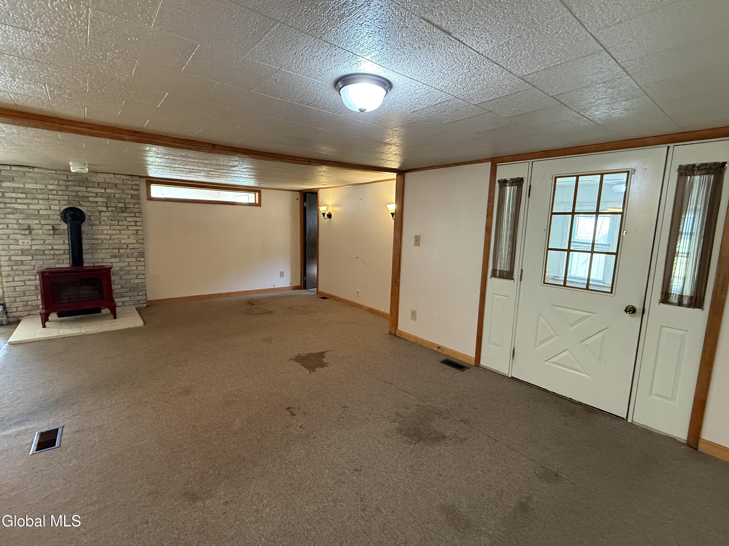 11 Hartman Loop Queensbury NY 12804