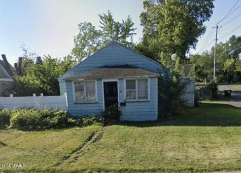 102 Hampton Avenue Rensselaer NY 12144
