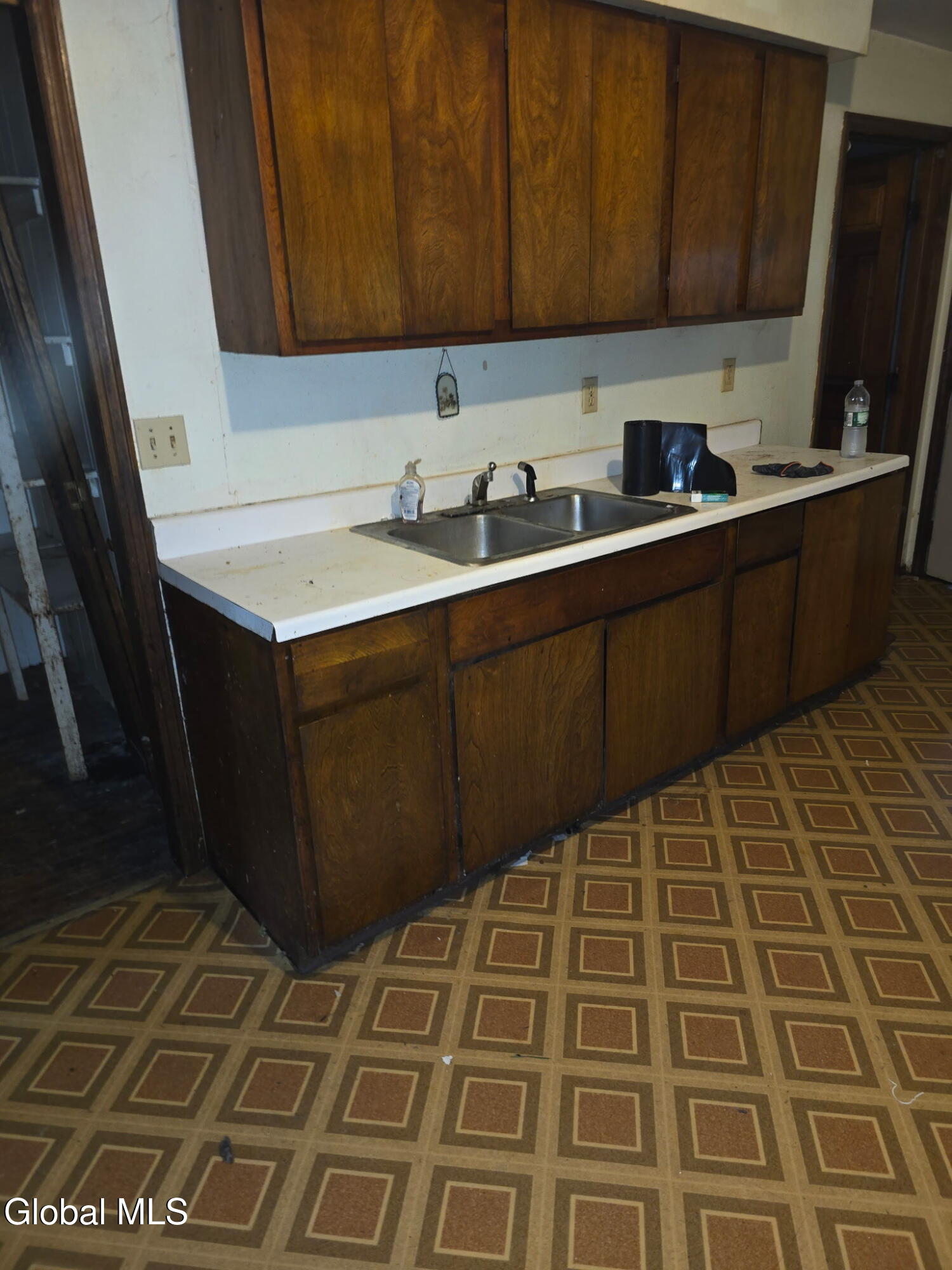 102 Hampton Avenue Rensselaer NY 12144