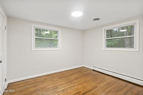 17 Belmonte Lane Clifton Park NY 12065