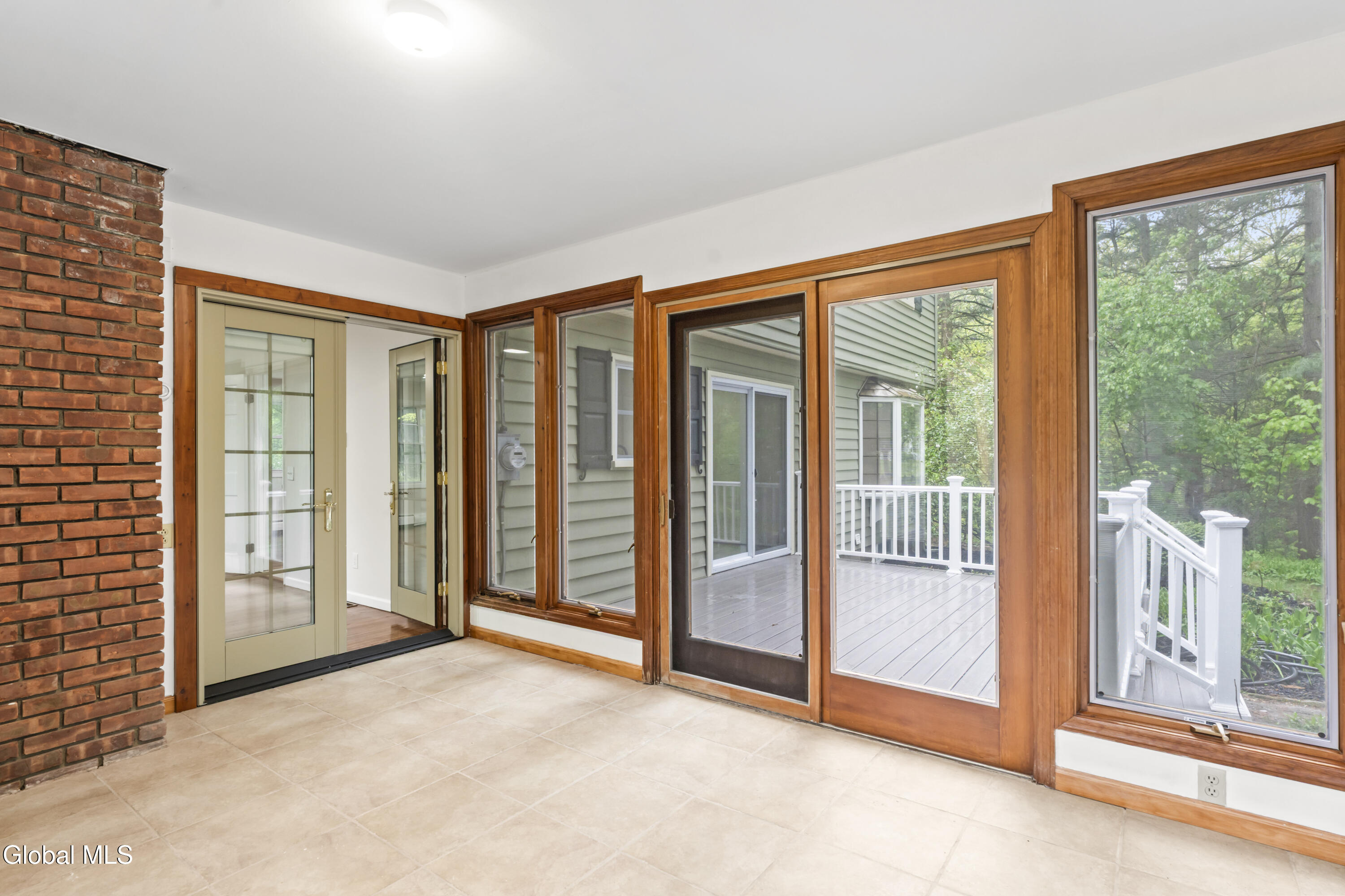 17 Belmonte Lane Clifton Park NY 12065