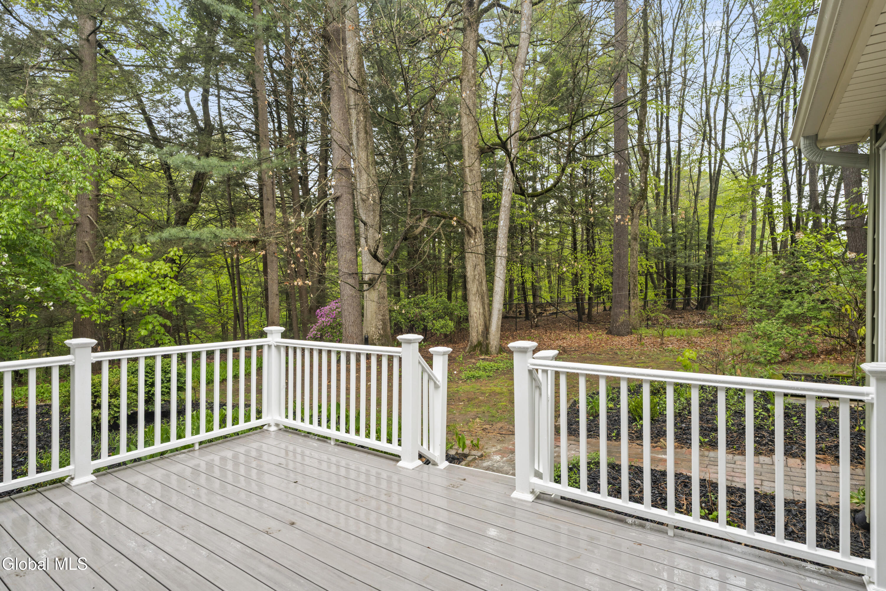 17 Belmonte Lane Clifton Park NY 12065