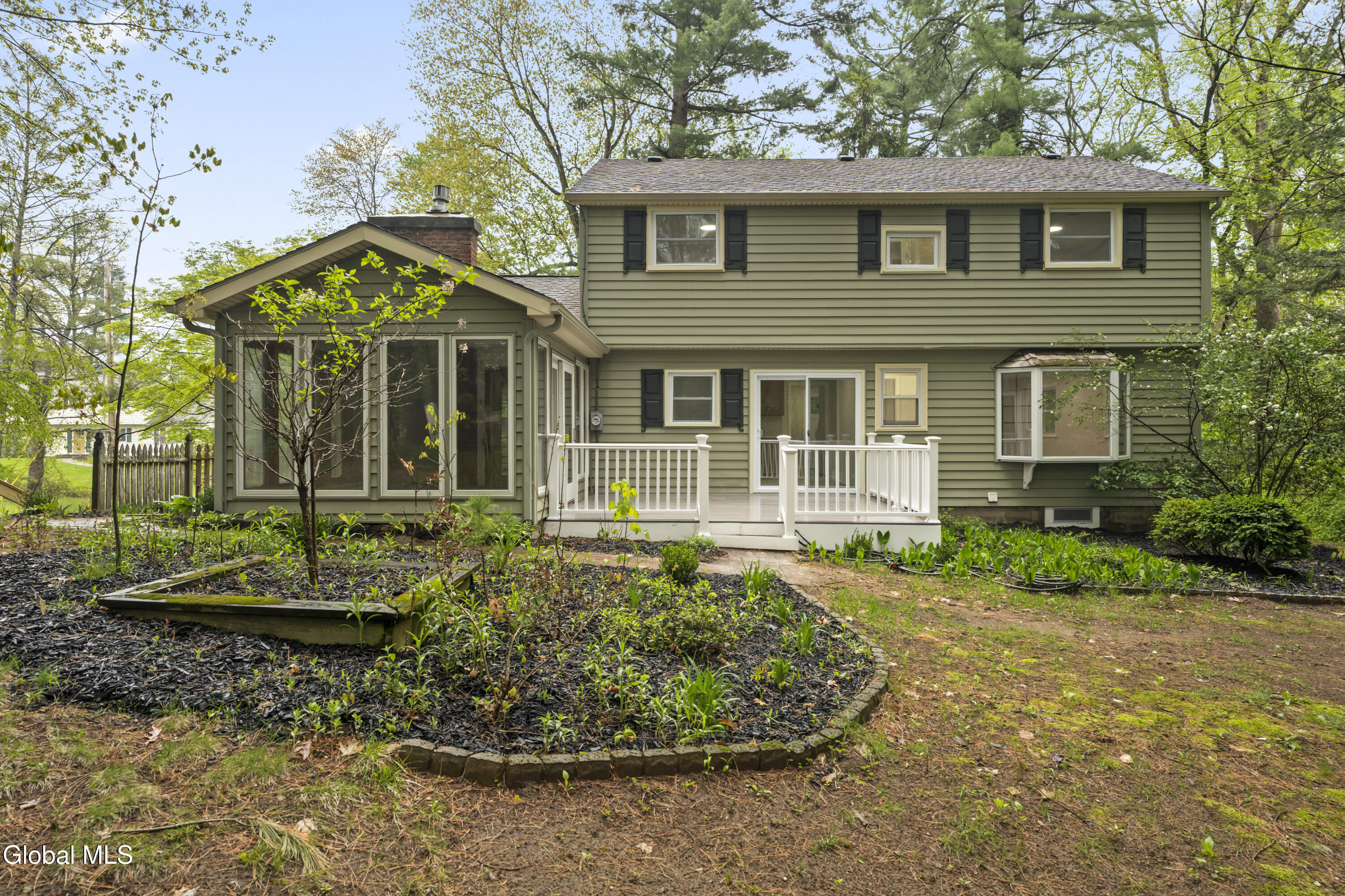 17 Belmonte Lane Clifton Park NY 12065