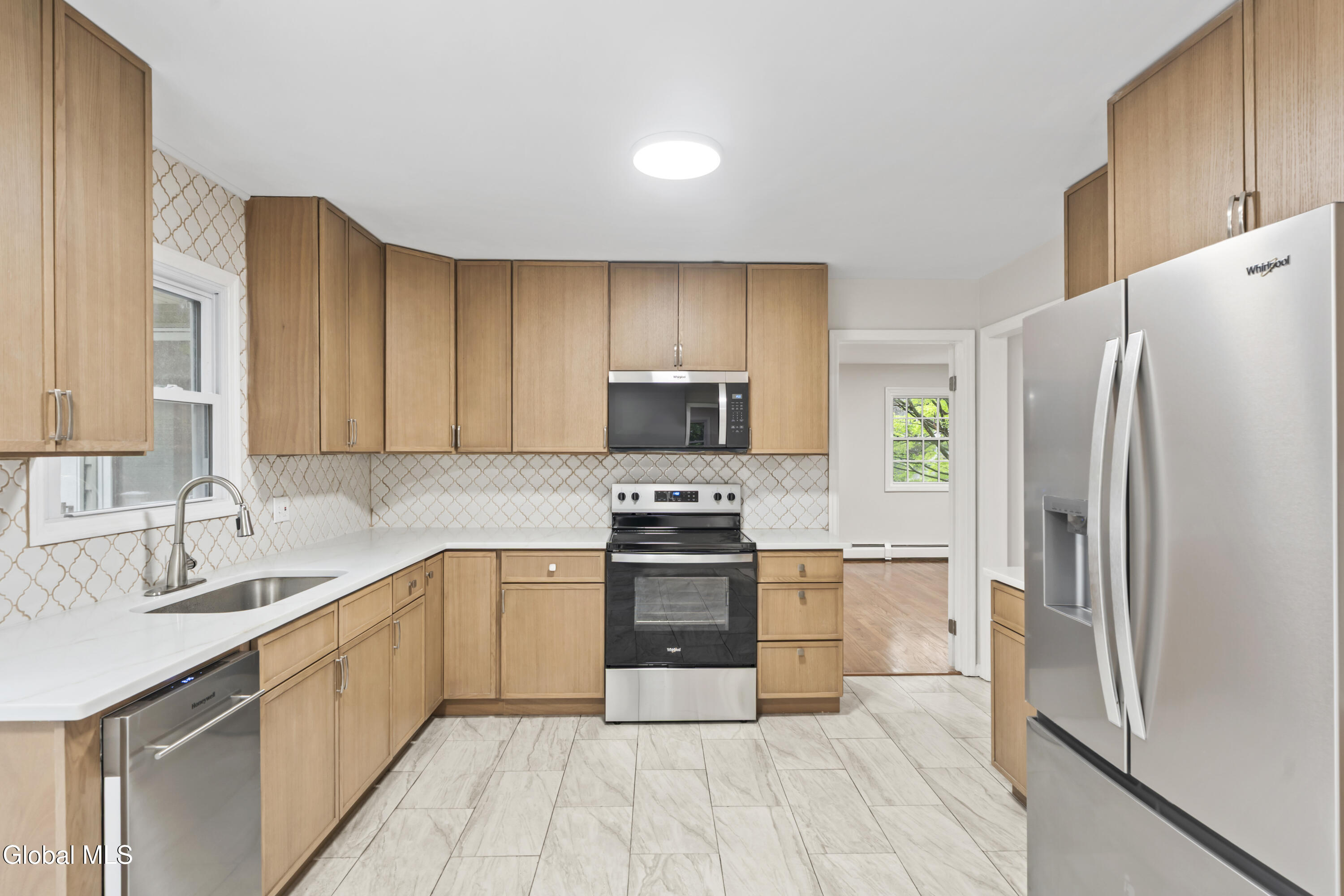 17 Belmonte Lane Clifton Park NY 12065