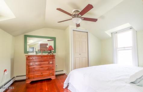 91 Green Avenue Castleton NY 12033